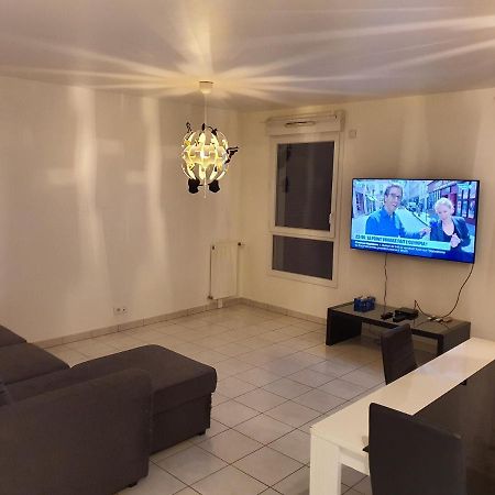 Ferienwohnung Bel Appart Climatise Vigneux-sur-Seine Exterior foto